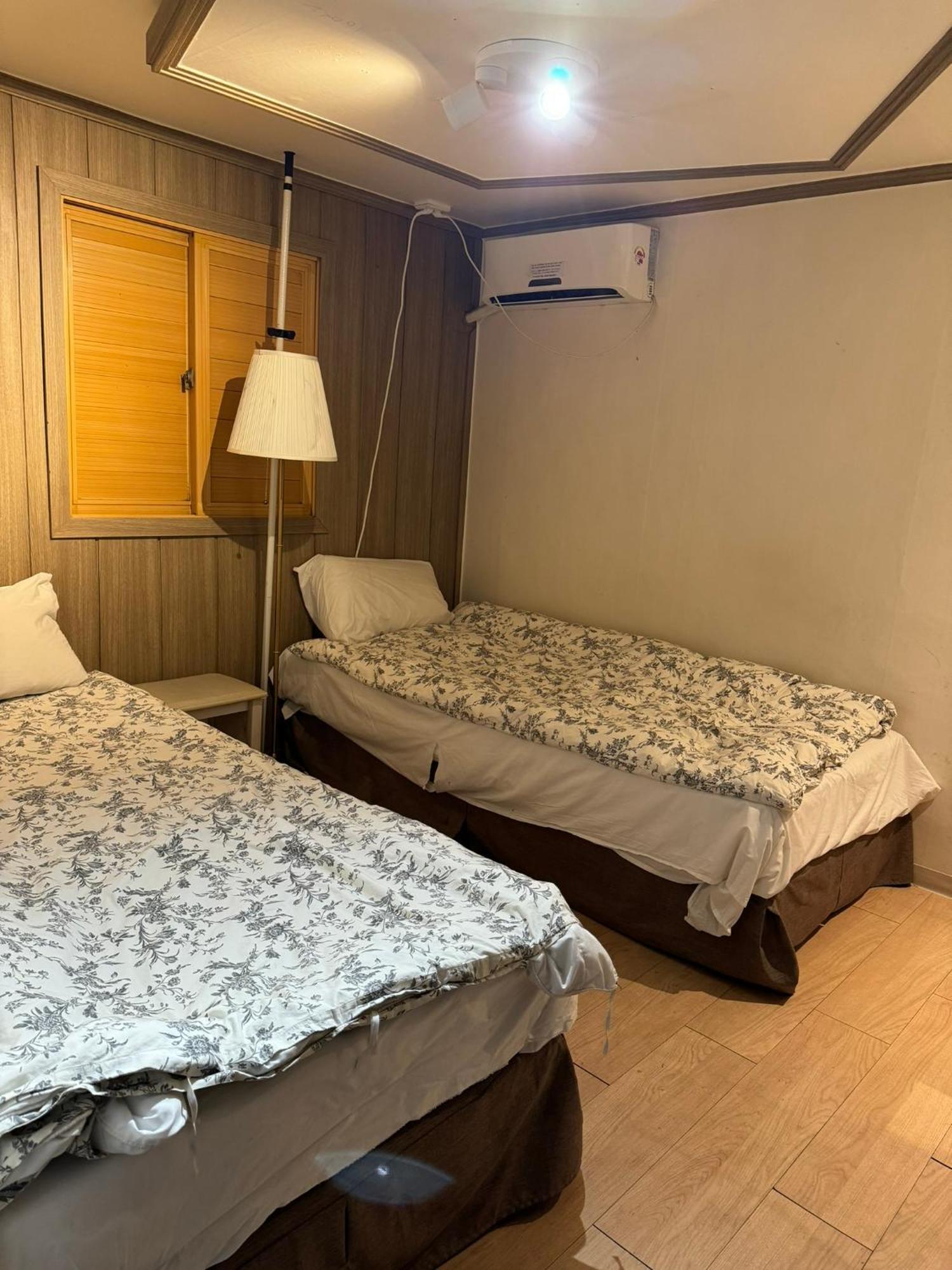G Mini Hotel Dongdaemun Szöul Kültér fotó
